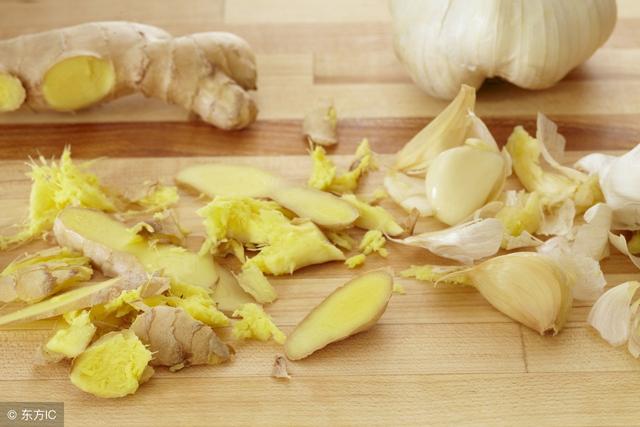 為什麼說「早吃生薑，晚吃蒜」？不知道這4件事，姜蒜再好也白搭