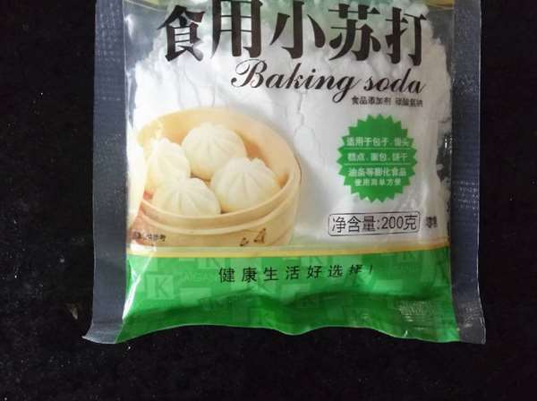 家裡「小強」趴趴造！用「這兩種粉」來殺蟑，滅蟑效果絕對比「用藥」還要強上100倍！ 