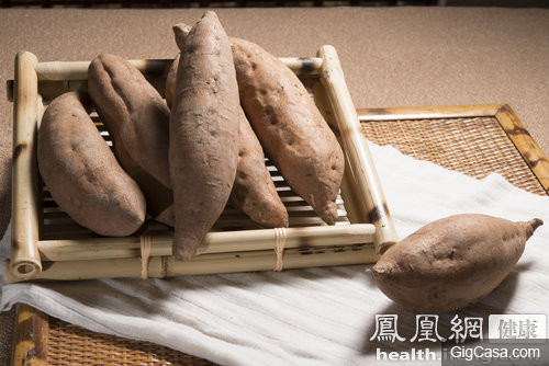 「蕃薯」被科學家稱作長壽神物，但99%人吃法都在糟蹋它的神奇功效！原來蕃薯必須和這項東西一起吃！ 