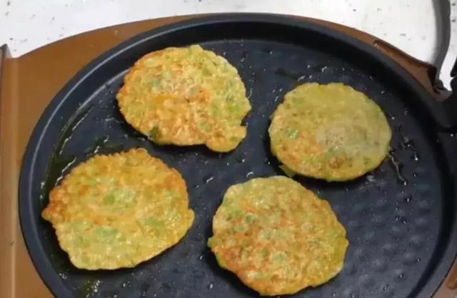 「絲瓜」好吃的新做法，不用炒不做湯，簡單做好吃又下飯！