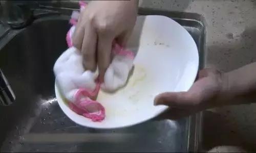 柚子皮先別丟！3分鐘自製100％純天然不傷手洗潔精