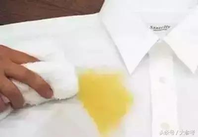 衣服不管染上什麼，用這招都能洗掉，太實用了！