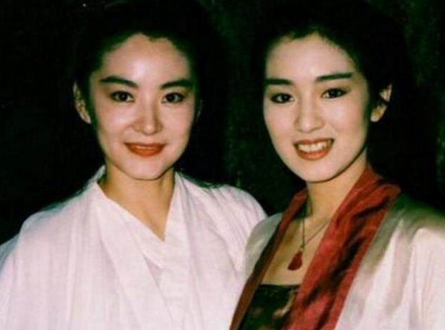 失散36年，林青霞親姐姐照片大曝光！沒想到她竟長這樣，兩者生活大不同！
