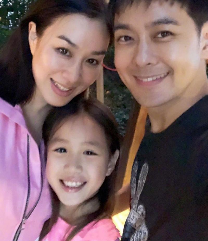 林志穎曬中秋合影私宅曝光，超長露天泳池加燒烤台價值2億！