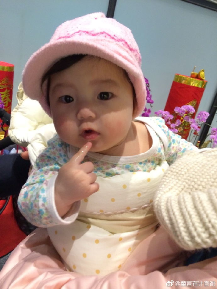 「小泡芙」嬰兒照首度曝光，6個月大就萌翻天！網友猛讚「好可愛！」