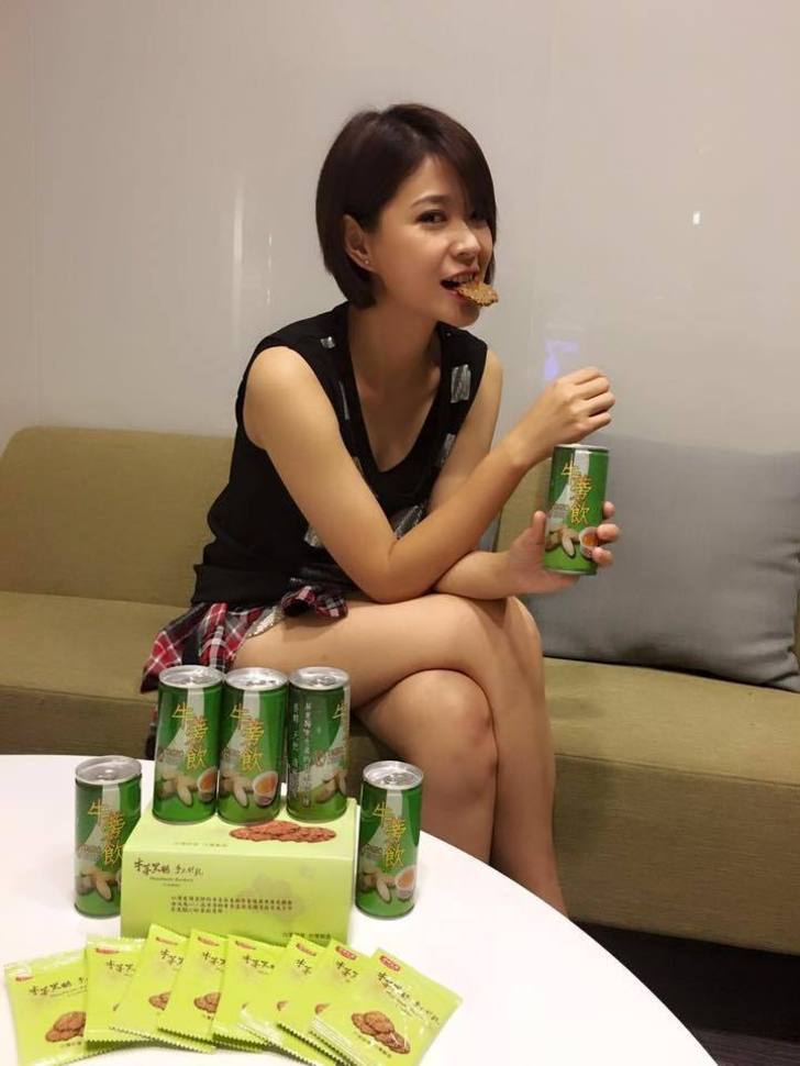 離婚3年終破冰　李燕接到議長前夫關心：男友對妳好不好 -