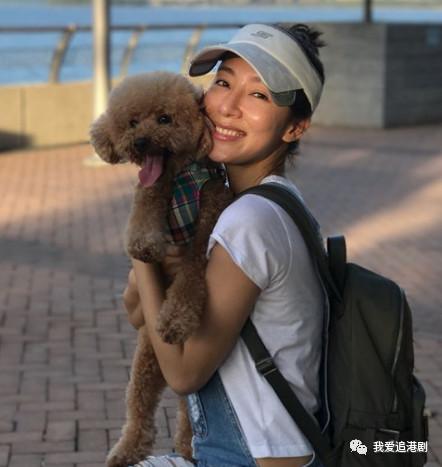 TVB花旦楊怡罕見發火！因記者在家門口一直拍，「太過分啦！」、「人都有隱私的，太過火了」~~~