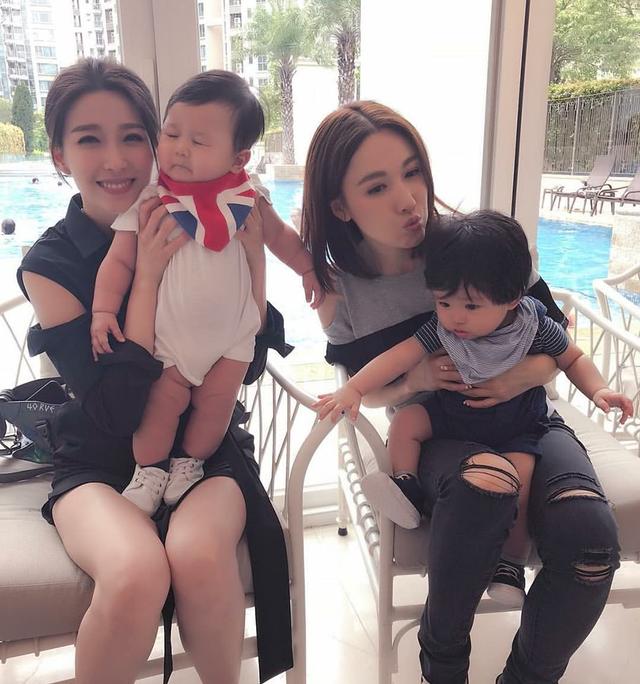 胡杏兒母子探班老公，「霸占」辦公桌，奕霆好奇的小表情萌化了~~~