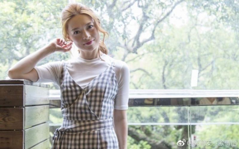【原來郭晉安的老婆是她！】曾經出演《西遊記2》的紅孩兒，39歲看起來還像少女！