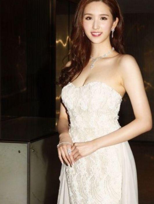 最美香港小姐為父還債，戀上81歲有錢人，債務還清立馬分手