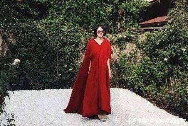 38歲張柏芝和40歲王菲走秀，1個氣場十足美若天仙，1個像道姑！