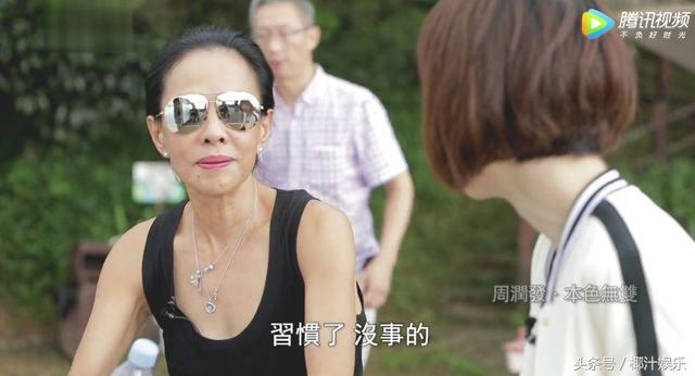 周潤發談妻子腹中胎兒7個月夭折，陳薈蓮一番話曝露夫妻真實狀態