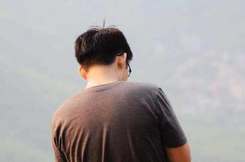 小舅子要結婚，岳父用跳樓威脅我給他蓋房，老婆讓我出去旅遊