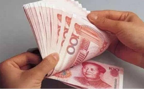 女兒生病我向前夫要錢，前夫只給1000，走後接到前夫信息我傻了眼