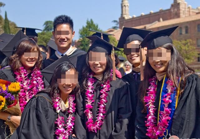 獲悉老人沒親人，外賣小伙照料他1年，才知他的養女在國外讀博士