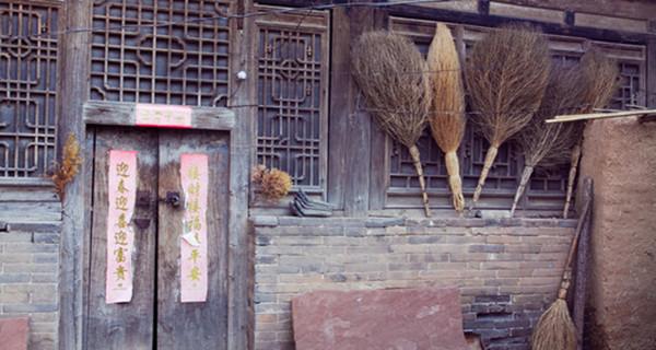 侄女未婚而亡，親嬸子講條件抬棺材，倆兒子你選一個吧 
