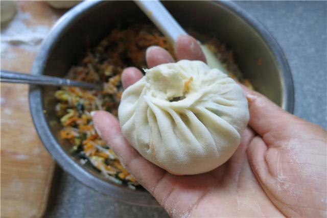 這種餡的包子，要經常做給孩子吃，常吃眼睛好，孩子長的快