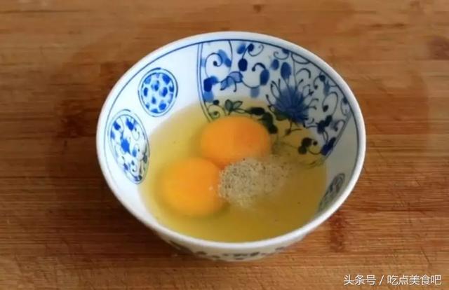 一把金針菇，2個雞蛋，筷子攪一攪，做出的美食拿肉都不換！