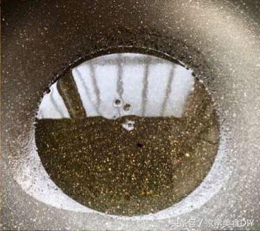 秘制家常炸醬麵，麵條筋道入味，色澤誘人，香噴噴，好吃到舔光碟