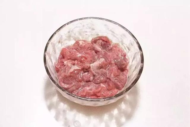 水煮肉片做法大全來了（包括水煮牛肉、水煮羊肉、水煮雞肉等）