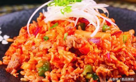 《揚州炒飯》《臘腸炒飯》《海鮮炒飯》《香菇炒飯》19種炒飯做法