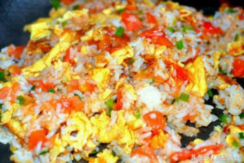《揚州炒飯》《臘腸炒飯》《海鮮炒飯》《香菇炒飯》19種炒飯做法