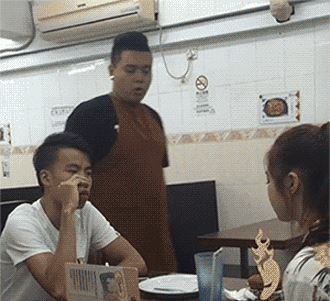 自以為很貼心？餐廳服務生曝「最討厭客人做的事」竟然超意外...網驚：原來我也是奧客