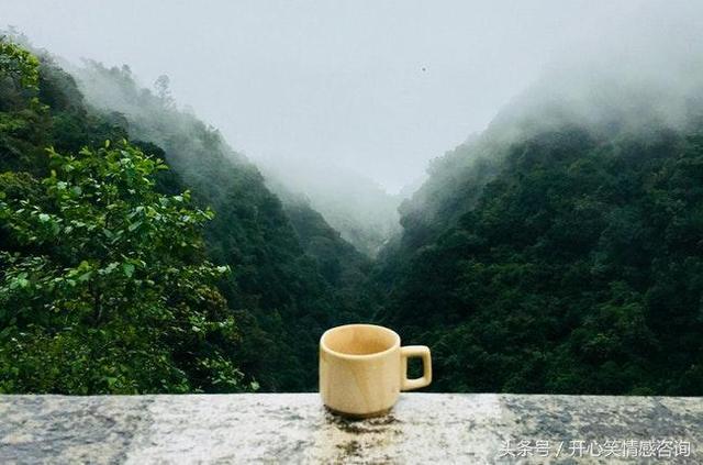 心理測試：4個水杯，你會用哪個喝水？秒測你的單戀會有什麼結果