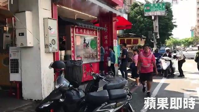 奶茶名店太夯「上百人狂違規」爆買！老闆霸氣喊出「紅單我全收」 網友卻戰翻了