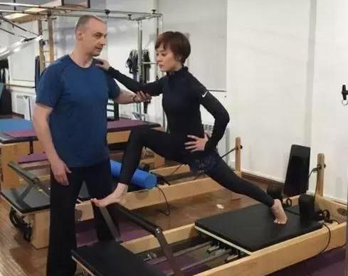 女演員中令人敬佩的8名健身達人，雙手練出老繭的女星見過麼？