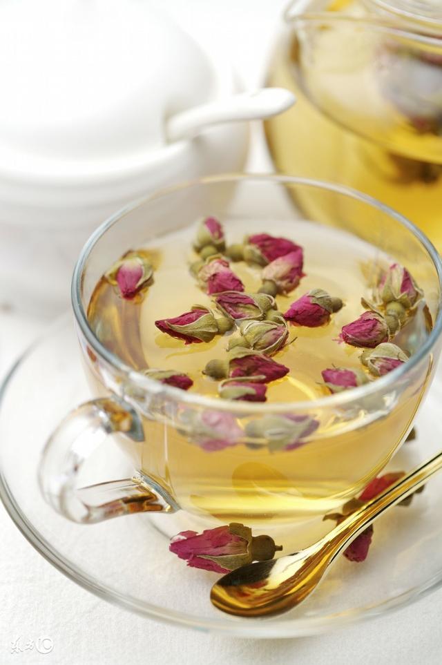 「玫瑰花茶」的七大功效與作用，太強大了！但是這幾類人千萬別喝，後果太嚴重了！