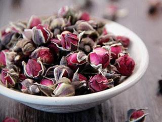 「玫瑰花茶」的七大功效與作用，太強大了！但是這幾類人千萬別喝，後果太嚴重了！