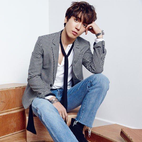 CNBLUE鄭容和的導師，因採取不正當錄取，被判入獄十個月！