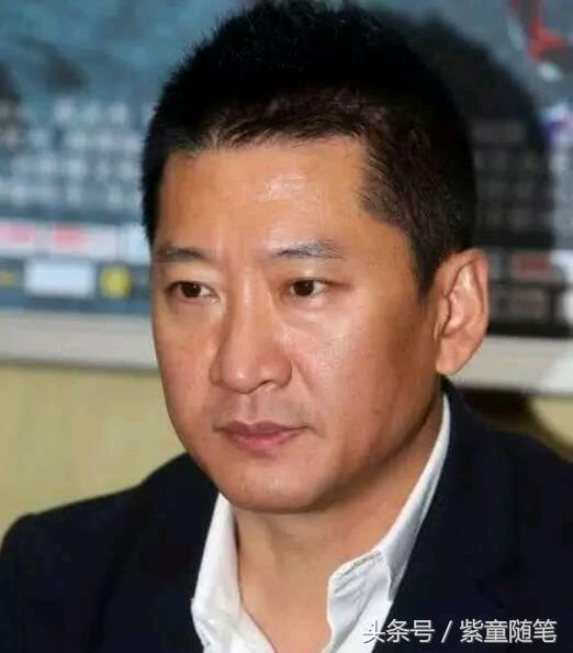 還珠格格20年後，爾泰變妖，五阿哥帥氣，只有他42歲還似24