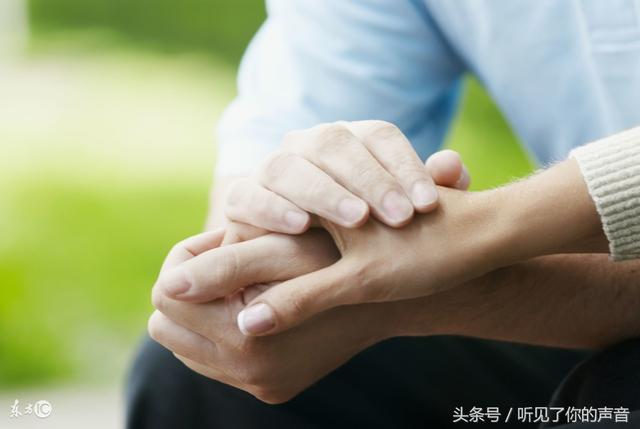 哥哥去世大嫂立馬就嫁了人， 鄰居的一席話 ，我跑去向大嫂磕了頭。。。