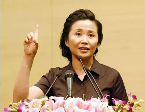 黃菡離開《非誠勿擾》，她那場只有9句話的演講，卻影響了無數人