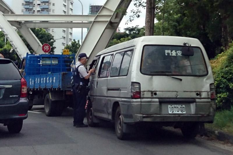 別憤怒，一次搞懂這回「道路交通管理處罰條例」部分條文修正草案懶人包！