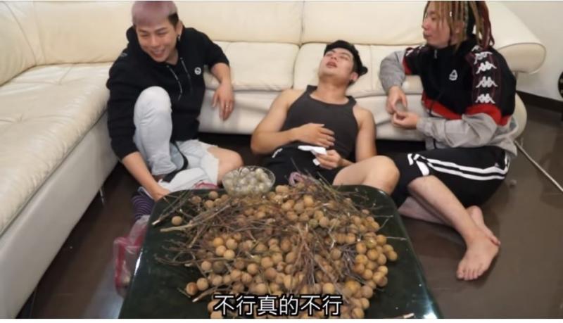 極限實測慎入！網紅狂嗑1000顆龍眼「噴鼻血、嘔吐、臉脹紅」…網驚：真的出事了(影