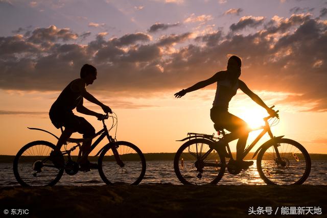 別人瞧不上你，你就越要努力，別人打擊你，你越要做出成績來