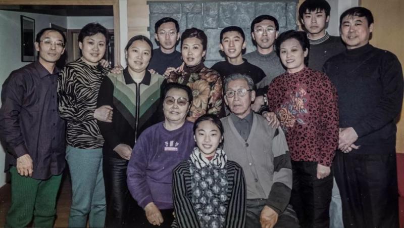 愛的力量：相愛80年 彌留之際深情一吻 老伴奇蹟痊癒