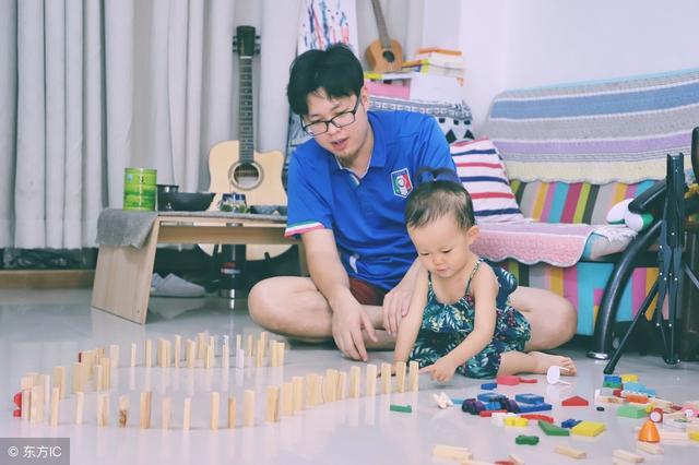 父親寫給兒子的信：坐著學習 站著做人 將來不用跪著求人