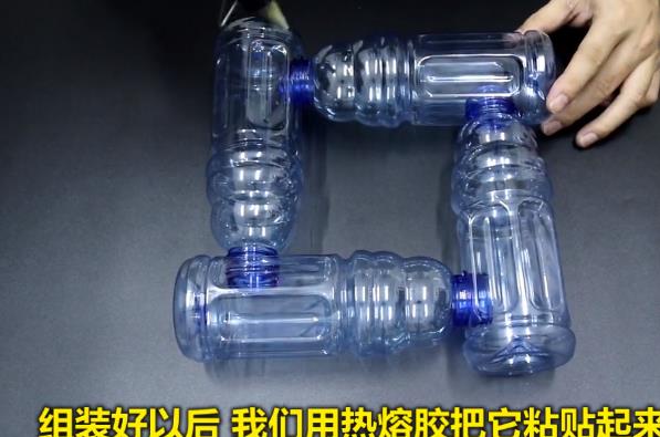 5個寶特瓶這樣黏，擺在客廳里~客人看到都想要！