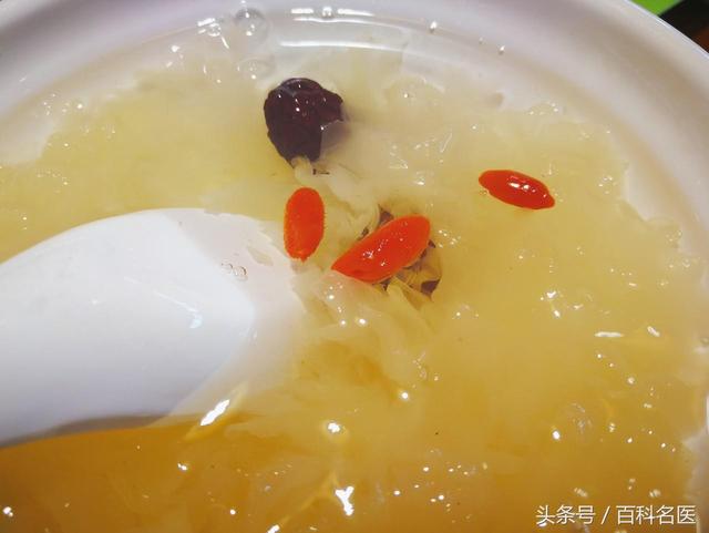 這些食物是「祛斑明星」！老年斑、雀斑、黃褐斑統統拿下！