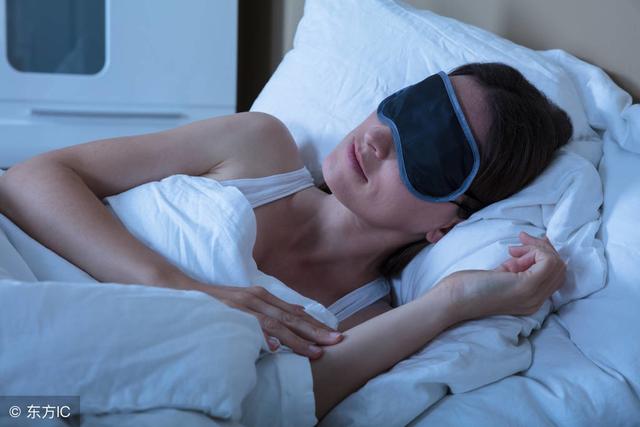 睡眠不好，人會以3倍的速度衰老！想要有一個好睡眠，學學這一招