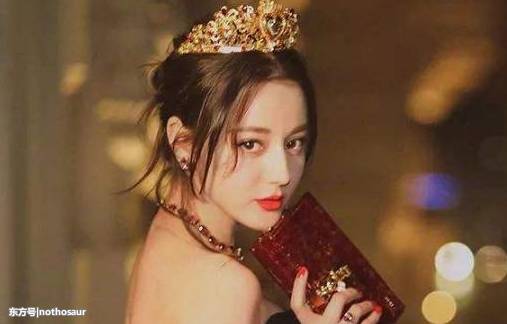 娛樂圈來自新疆的4大美女：迪麗熱巴當下最火，第四讓人意想不到