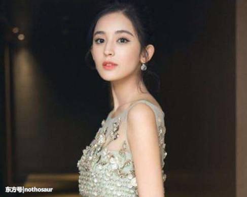 娛樂圈來自新疆的4大美女：迪麗熱巴當下最火，第四讓人意想不到