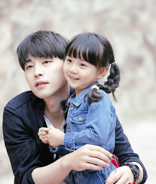 「爸爸去哪兒」有三對假父女，有一位真娶了孩子媽，你發現了嗎