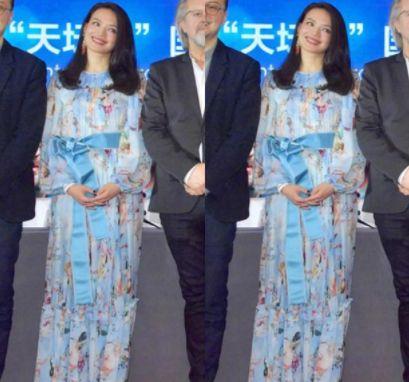51歲周海媚撞衫42歲舒淇，女神和婦女的差距很大，歲月果然不饒人！