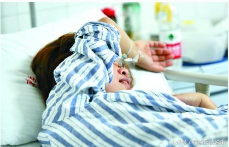 嫁入豪門一年，公公偷偷塞給我四十萬，我委屈妥協，事後決定離婚