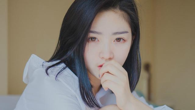 父親從小偏愛弟弟，大病一場之後改立遺囑，未給弟弟一分錢